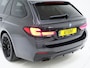 BMW 5-Serie Touring 530e xDrive M Sport Shadow | Panoramadak | Trekhaak | Harman/Kardon | 360 | Head Up | Keyless