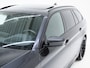 BMW 5-Serie Touring 530e xDrive M Sport Shadow | Panoramadak | Trekhaak | Harman/Kardon | 360 | Head Up | Keyless