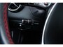 Mercedes-Benz GLA 180 Sport Edition Premium AMG Line Exterieur - Panoramaschuifdak - Stoelverwarming voor - Actieve parkeerassistent - Sfeerverlichting - AMG DYNAMIC SELECT - EASY PACK achterklep -