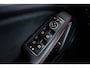 Mercedes-Benz GLA 180 Sport Edition Premium AMG Line Exterieur - Panoramaschuifdak - Stoelverwarming voor - Actieve parkeerassistent - Sfeerverlichting - AMG DYNAMIC SELECT - EASY PACK achterklep -