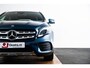 Mercedes-Benz GLA 180 Sport Edition Premium AMG Line Exterieur - Panoramaschuifdak - Stoelverwarming voor - Actieve parkeerassistent - Sfeerverlichting - AMG DYNAMIC SELECT - EASY PACK achterklep -