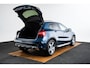 Mercedes-Benz GLA 180 Sport Edition Premium AMG Line Exterieur - Panoramaschuifdak - Stoelverwarming voor - Actieve parkeerassistent - Sfeerverlichting - AMG DYNAMIC SELECT - EASY PACK achterklep -