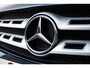 Mercedes-Benz GLA 180 Sport Edition Premium AMG Line Exterieur - Panoramaschuifdak - Stoelverwarming voor - Actieve parkeerassistent - Sfeerverlichting - AMG DYNAMIC SELECT - EASY PACK achterklep -