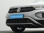Volkswagen T-Roc 1.5 TSI 150 pk DSG Life Edition | Achteruitrijcamera | Navigatie | Adaptive Cruise | Keyless Entry