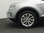 Volkswagen T-Roc 1.5 TSI 150 pk DSG Life Edition | Achteruitrijcamera | Navigatie | Adaptive Cruise | Keyless Entry