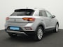 Volkswagen T-Roc 1.5 TSI 150 pk DSG Life Edition | Achteruitrijcamera | Navigatie | Adaptive Cruise | Keyless Entry