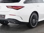 Mercedes-Benz CLA Shooting Brake 250 e AMG Plug-In Hybride Edition AMG Line | Panorama Schuf-Kanteldak | Night Pakket Trekhaak | 19 Inch AMG Velgen | Stuur en Stoelverwarming. Inclusief 48 maanden MB Certified garantie voor Europa.