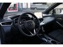 Toyota Corolla Cross Hybrid 140 Style + Premium Pack I | fabrieksnavi | elec achterklep | stuur- en stoelverwarming |