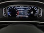 Volkswagen T-Roc 1.0 TSI R-Line Business 110 PK | Verlengde garantie | Navigatie | Keyless entry | Privacy glas |