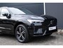 Volvo XC60 T6 Plug-in hybrid AWD R-Design | Harman Kardon Premium Sound | Panoramisch schuif-/kanteldak | Sportlederen interieur | Google Infotainment | Verwarmbare stoel en stuurwiel | Parkeercamera |