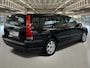 Volvo V70 2.3 T-5 Comfort Line Blijvend Youngtimer ! Incl. BTW, Rijklaar+garantie, leder, automaat...