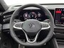Volkswagen Tiguan 1.5 eTSI R-Line Edition 204 PK | Assistance Pakket Plus | Comfort Pakket | Design Pakket | Elektrische Trekhaak | Apple Carplay | Android Auto |