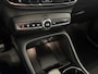 Volvo XC40 B4 Plus Black Edition | Apple Carplay/Android Auto|telefoonintegratie premium | Cruise control adaptief met Stop&Go en stuurhulp | DAB ontvanger