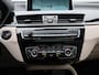 BMW X1 sDrive20i Orange Edition III | PANO-SCHUIFDAK | HEAD-UP | LEER | CAMERA | STOELVERWARMING | SPORTSTOELEN