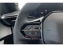 Peugeot e-2008 EV Allure Avantage 54 kWh | Navigatie | Camera V+A | Parkeersensoren V+A | Keyless | Climate control |
