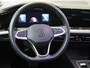 Volkswagen Golf Variant 1.0 eTSI Life | Parkeersensoren | Adaptieve cruise control | Digital cockpit | Electronic climate control | CarPlay | Sfeerverlichting |