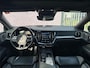 Volvo S60 2.0 T5 Intro Edition | Bowers & Wilkins | Trekhaak | 360º | Head up | Blis | Stoel stuur verwarming + achterbank verwarmd |