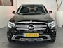 Mercedes-Benz GLC 300E 4MATIC BUSINESS SOLUTION NL AUTO !! LEDER NAVIGATIE ADAPTIVE CRUISE CONTROL BLUETOOTH TELEFOON MEDIA VOORBEREIDING RIJSTROOKSENSOREN ACHTERUITRIJCAMERA UITKLAPBARE TREKHAAK ZEER MOOI !! Brgl