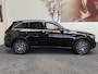 Mercedes-Benz GLC 300E 4MATIC BUSINESS SOLUTION NL AUTO !! LEDER NAVIGATIE ADAPTIVE CRUISE CONTROL BLUETOOTH TELEFOON MEDIA VOORBEREIDING RIJSTROOKSENSOREN ACHTERUITRIJCAMERA UITKLAPBARE TREKHAAK ZEER MOOI !! Brgl
