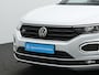 Volkswagen T-Roc 1.5 TSI 150 pk DSG Sport Business R / R-Line | Panoramadak | Trekhaak | Achteruitrijcamera | Stoelverwarming | Navigatie
