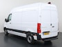 Mercedes-Benz eSprinter L2 H2 | 55 kWh | Parkeercamera | Bluetooth | Stoelverwarming | Keyless Go | Certified