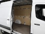 Mercedes-Benz eSprinter L2 H2 | 55 kWh | Parkeercamera | Bluetooth | Stoelverwarming | Keyless Go | Certified