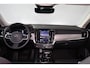 Volvo V90 T6 Recharge AWD Plus Dark - IntelliSafe Assist & Surround - Harman/Kardon audio - 360º Camera - Adaptieve LED koplampen - Verwarmde voorstoelen, stuur & achterbank - Parkeersensoren voor & achter - Elektr. bedienb. voorstoelen met geheugen - Extra getint glas - Elektr. inklapbare trekhaak - 19' LMV