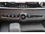 Volvo V90 T6 Recharge AWD Plus Dark - IntelliSafe Assist & Surround - Harman/Kardon audio - 360º Camera - Adaptieve LED koplampen - Verwarmde voorstoelen, stuur & achterbank - Parkeersensoren voor & achter - Elektr. bedienb. voorstoelen met geheugen - Extra getint glas - Elektr. inklapbare trekhaak - 19' LMV