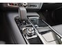 Volvo V90 T6 Recharge AWD Plus Dark - IntelliSafe Assist & Surround - Harman/Kardon audio - 360º Camera - Adaptieve LED koplampen - Verwarmde voorstoelen, stuur & achterbank - Parkeersensoren voor & achter - Elektr. bedienb. voorstoelen met geheugen - Extra getint glas - Elektr. inklapbare trekhaak - 19' LMV