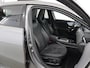 Mercedes-Benz A-klasse 180 AMG Line | Panoramadak | Night pakket | Premium pakket | Getint glas |