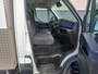 IVECO Daily 3.0I CNG AARDGAS Kraan wagen Open Laad bak AUT-6 HIAB 3-Pers. EURO 6 Navi Ecc Trekhaak Camera Blue power Alpine 2-Din Infotainment Sys. Bluetooth Opbergkasten Betonplex Vloer Compressed Natural Gas (CNG) EURO-6 375 35S14N Voertuig 1e Eigenaar Euro 6