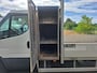 IVECO Daily 3.0I CNG Kraan Laadbak AUT-6 HIAB 3-Persoons Ecc Trekhaak Camera Blue power Alpine 2-Din Infotainment Sys. Bluetooth Opbergkasten Betonplex Vloer Compressed Natural Gas (CNG) EURO-6 375 35S14N Voertuig 1e Eigenaar Euro 6