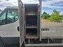 IVECO Daily 3.0I CNG Automaat 3-Pers. HIAB Laadkraan EURO 6 Navi Ecc Trekhaak Camera Blue power Alpine 2-Din Infotainment Sys. Bluetooth Opbergkasten Betonplex Vloer Compressed Natural Gas (CNG) EURO-6 375 35S14N Voertuig 1e Eigenaar Euro 6