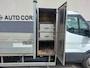 IVECO Daily 3.0I CNG Kraan Laadbak AUT-6 HIAB 3-Persoons Ecc Trekhaak Camera Blue power Alpine 2-Din Infotainment Sys. Bluetooth Opbergkasten Betonplex Vloer Compressed Natural Gas (CNG) EURO-6 375 35S14N Voertuig 1e Eigenaar Euro 6