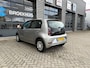 Volkswagen Up! 1.0 65 pk | Achteruitrijcamera | Airco (automatisch) | Cruise control