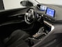 Peugeot 3008 1.2 PureTech Allure Sport (APPLE CARPLAY,NAVI,LED,CAMERA,360 VIEW,LEDER,GETINT,CRUISE,CLIMATE,SPORTSTOELEN,LM VELGEN)