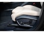Lynk & Co 08 345PK More | Matte Aluminium Wrap | 200km Hybride | Stoelmassage, Verwarming en Ventilatie | Panoramadak | Matrix LED | Harman Kardon | 360° Camera | Getint glas | Bestuurdersstoel met geheugen | Sfeerverlichting | Apple Carplay, Dodehoekassistent | Adaptive Cruise Contol