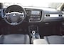 Mitsubishi Outlander 2.0 PHEV Instyle | Stoelverwarming | Trekhaak | Camera | All Season |