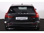 Volvo V60 T6 Recharge AWD Plus Dark - IntelliSafe Assist & Surround - 360º Camera - Harman/Kardon audio - Adaptieve LED koplampen - Verwarmde voorstoelen, stuur & achterbank - Parkeersensoren voor & achter - Elektr. bedienb. voorstoelen met geheugen - Extra getint glas - Elektr. inklapbare trekhaak - 18' LMV