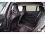 Volvo V60 T6 Recharge AWD Plus Dark - IntelliSafe Assist & Surround - 360º Camera - Harman/Kardon audio - Adaptieve LED koplampen - Verwarmde voorstoelen, stuur & achterbank - Parkeersensoren voor & achter - Elektr. bedienb. voorstoelen met geheugen - Extra getint glas - Elektr. inklapbare trekhaak - 18' LMV