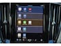 Volvo V60 T6 Recharge AWD Plus Dark - IntelliSafe Assist & Surround - 360º Camera - Harman/Kardon audio - Adaptieve LED koplampen - Verwarmde voorstoelen, stuur & achterbank - Parkeersensoren voor & achter - Elektr. bedienb. voorstoelen met geheugen - Extra getint glas - Elektr. inklapbare trekhaak - 18' LMV