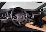 Volvo V60 T8 Recharge AWD Inscription - Panorama/schuifdak - IntelliSafe Assist & Surround - 360º Camera - Verwarmde voorstoelen - Parkeersensoren achter - Head up display - Draadloze tel. lader - Extra getint glas - 18' LMV