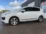 Peugeot 3008 1.2 PureTech Allure van 2de Eig met panoramadak en trekhaal en navigatie en bluetooth telefoon / media