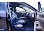 Porsche Macan 2.0 | Suede stuurwiel | Pano | Stuurwiel verwarming | Bose | Luchtvering | Dealer onderhouden |