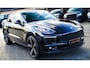 Porsche Macan 2.0 | Suede stuurwiel | Pano | Stuurwiel verwarming | Bose | Luchtvering | Dealer onderhouden |