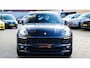 Porsche Macan 2.0 | Suede stuurwiel | Pano | Stuurwiel verwarming | Bose | Luchtvering | Dealer onderhouden |