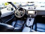 Porsche Macan 2.0 | Suede stuurwiel | Pano | Stuurwiel verwarming | Bose | Luchtvering | Dealer onderhouden |