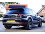 Porsche Macan 2.0 | Suede stuurwiel | Pano | Stuurwiel verwarming | Bose | Luchtvering | Dealer onderhouden |