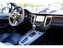 Porsche Macan 2.0 | Suede stuurwiel | Pano | Stuurwiel verwarming | Bose | Luchtvering | Dealer onderhouden |