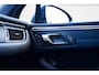 Porsche Macan 2.0 | Suede stuurwiel | Pano | Stuurwiel verwarming | Bose | Luchtvering | Dealer onderhouden |
